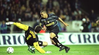 PLAYERS HUMILIATED BY (R9) RONALDO "FENOMENO" + DRIBBLING