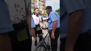 Politisti locali insultati la Piata Centrala din Bacau