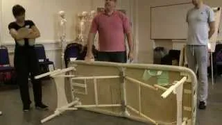 setting and carrying  the massage table