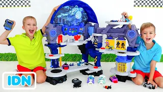 Batcave Playset Kids Toy Unboxing dan bermain dengan Vlad & Niki