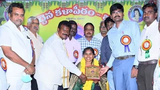 Kadapa swathi //Folk rocking star// రాయలసీమ ముద్దు బిడ్డ కడప స్వాతి జానపద పాటలో ఆదివారం ఆదివారం పాట.