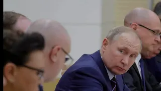 Путин поручил ЦИК организовать голосование по поправкам в Конституцию