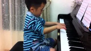 3 years old play piano 3