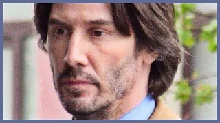 Photos of Keanu Reeves Walking in St. Petersburg Turned Into Memes