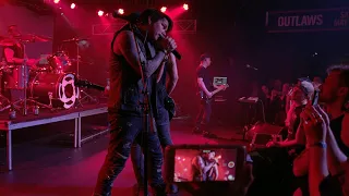 Stabbing Westward - 2019.03.28 - Warrendale, PA - 08 - Save Yourself