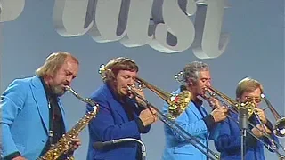 JAMES LAST - Medley: Tiger Feet / Radar Love / Jesus Loves You (From The ZDF "Starparade")