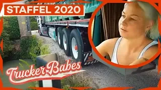 MILLIMETERARBEIT! Lissy könnte mit dem LKW ins Wasser rutschen! | Trucker Babes | Kabel Eins