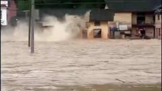 Over 700 people evacuated after dam failure in central China