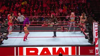 Sasha Banks & Bayley Vs Nia Jax & Tamina Vs The Riott Squad - WWE Raw 11/02/2019 (En Español)