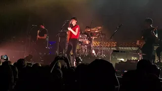 James Bay - Hold Back The River live in Berlin 2018