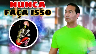 Retroversão de quadril no agachamento | CANAL DO KANAS