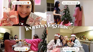 Leona's Vlogmas | setting up my xmas tree, secret santa, special dinner & going to xmas market 🎄🎁✨