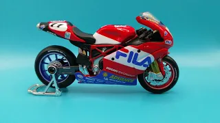 Ducati 999 Fila Rider # 11 Ruben Xaus WSB 2003 made by Maisto in scale 1:18 diecast motorcycle