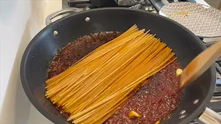 Fried Killer's Spaghetti recipe 😱 - the Original Italian Spaghetti all'Assassina