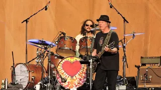 Neil Young  Hyde Park 2019 Rockin in The Free World (MULTI CAM)