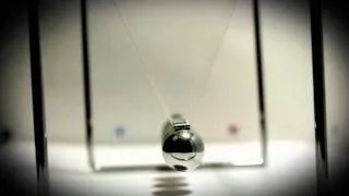 Newton's Cradle - Experimental Film