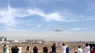 NASA SPACE SHUTTLE ENDEAVOUR & BOEING 747-123 LOW FLYBY AT LOS ANGELES (LAX) N905NA