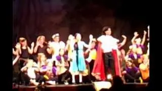 Rapunzel: At last I see the light - Tangled 12 year olds live theater