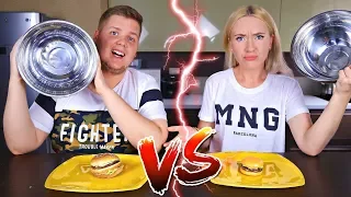 ОБЫЧНАЯ еда против ПЛАСТИКА ЧЕЛЛЕНДЖ /REAL FOOD vs squishy CHALLENGE Обычное против надувного СКВИШИ