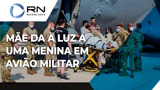 Criança nasce em avião militar durante fuga do Afeganistão