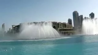 ОАЭ. Дубай. Поющие фонтаны днем
