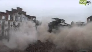 Взрыв здания КРЗ в Сумах