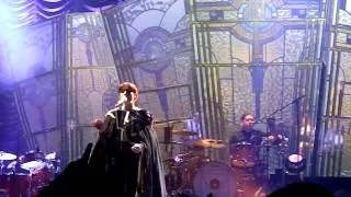 Florence + The Machine - Never Let Me Go Concert