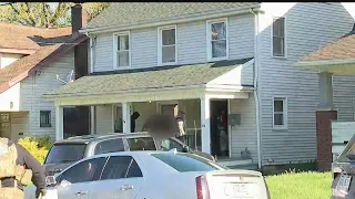 Federal agents serving search warrant at Youngstown home