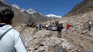 LADAKH Water Crossings To AMAZE You!!! On Manali To Leh Highway