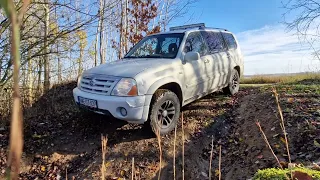 Suzuki Grand Vitara xl7 2.7 V6 USA LIFT 2' off road AT tires fajnie odcina Mazury