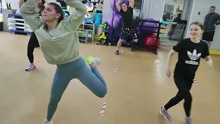 россия танцует дома Ирина Алегрова - угонщица #россиятанцуетдома #угонщица #флешмоб