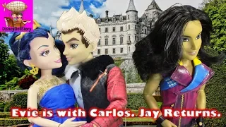 Evie is with Carlos. Jay Returns - Part 2- King of Thieves Descendants Disney