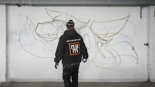 Can a muralist paint graffiti letters? (Name swap with @SMOENOVA)