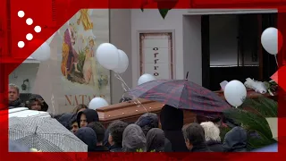 Ischia, funerali di sei vittime della frana: esequie della famiglia Monti e di Nikolinka Blagova