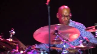 Omar Hakim at Montreal Drum Fest  2013