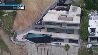 Winner of $2.04B Powerball jackpot buys $25.5 million Hollywood Hills mansion