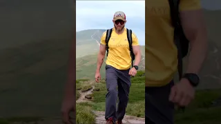 Hiking Bannau Brycheiniog (Brecon Beacons) in Wales 🏴󠁧󠁢󠁷󠁬󠁳󠁿