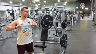 Iso-Lateral Wide Chest Press (Hammer Strength)