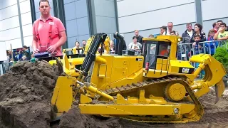 XXXL 180KG!! RC MODEL CAT CATERPILLAR DOZER IN ACTION!! *CAT D11T RC HYDRAULIC DOZER