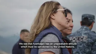 Relatives separated from their families in Artsakh gather at border/Արցախցիների հարազատները սահմանին