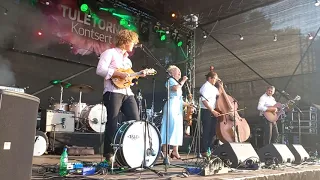 Curly Strings- Rotterdam