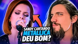 Sandy cantando METALLICA