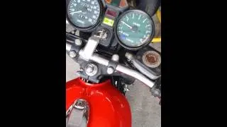 1977 Yamaha RD400 start up