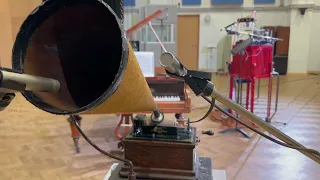 Recording Bach à la 19th-century onto a wax roll with an Edison Phonograph