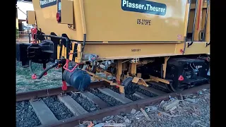 Plasser e Theurer - Equipamento de manutenção de ferrovia -  Socadora de Lastro Ferroviário