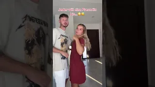 Jede Freundin ist so😂 #shorts #tiktok #jonathanschoeck #couple