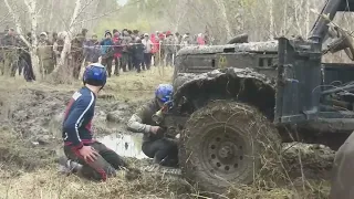 Оторвали тягу.  Газ 69 Бамболби. ехали хорошо , на круг обгоняли всех . Тува 4х4 кызыл.