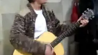 Russian guy sing Nirvana very good!