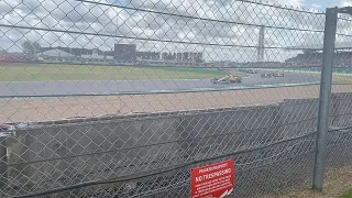 Lando Norris takes the lead of the 2023 British Grand Prix (crowd reaction)