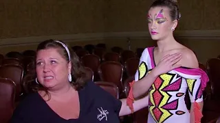 Dance Moms-BROOKE'S SHOULDER POPS OUT DURING HER SOLO, "Metamorphosis"(S1E9 Flashback)